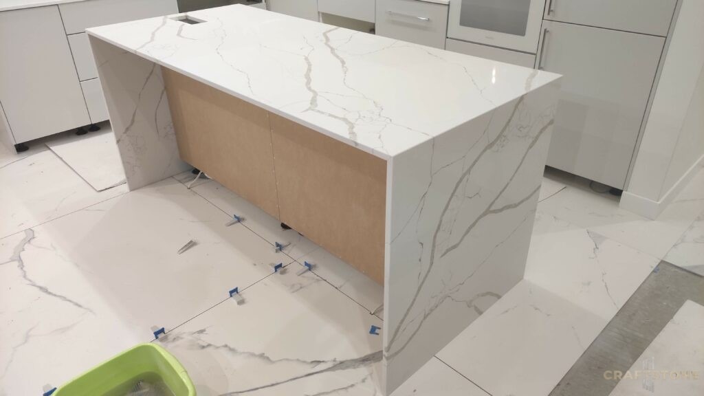 Konglomerat kwarcowy Technistone Calacatta Silva