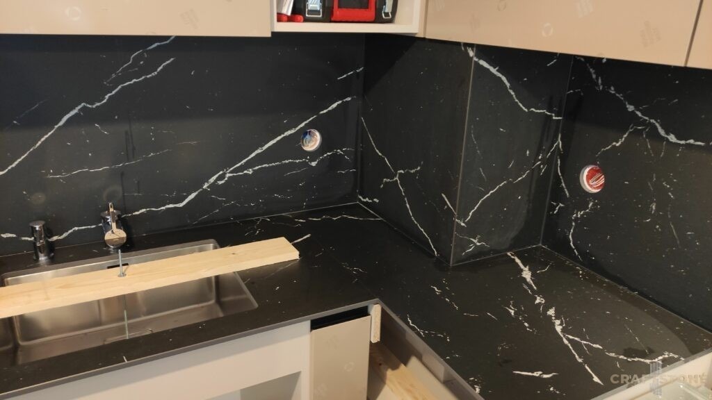 Spiek kwarcowy Neolith Nero Marquina