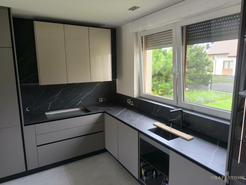 Spiek kwarcowy Laminam Calacatta Black