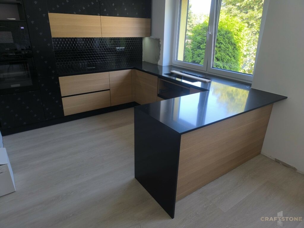 Konglomerat kwarcowy Technistone Brilliant Black