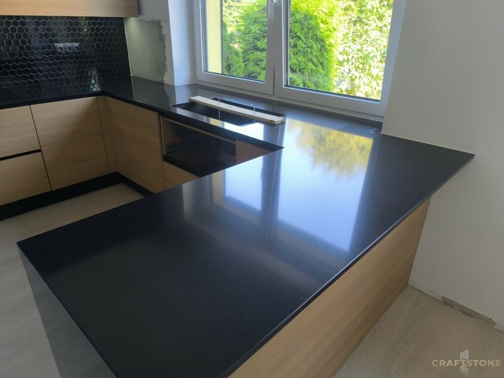 Konglomerat kwarcowy Technistone Brilliant Black