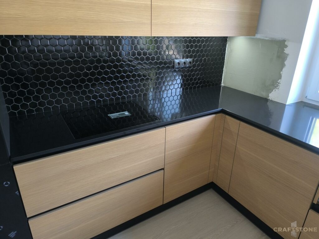 Konglomerat kwarcowy Technistone Brilliant Black