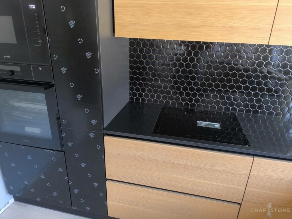 Konglomerat kwarcowy Technistone Brilliant Black