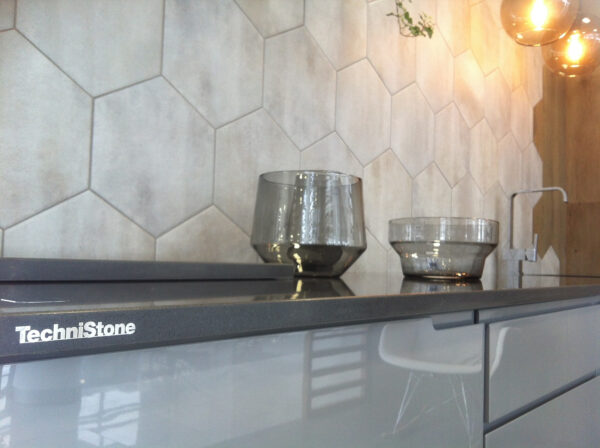Crystal Anthracite Pure [Technistone] - obrazek 12