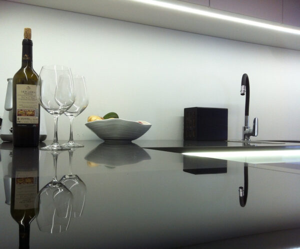 Crystal Anthracite Pure [Technistone] - obrazek 13