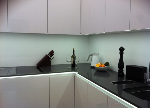 Crystal Anthracite Pure [Technistone] - obrazek 14
