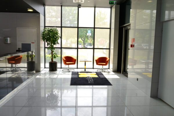 Crystal Polar White [Technistone] - obrazek 26